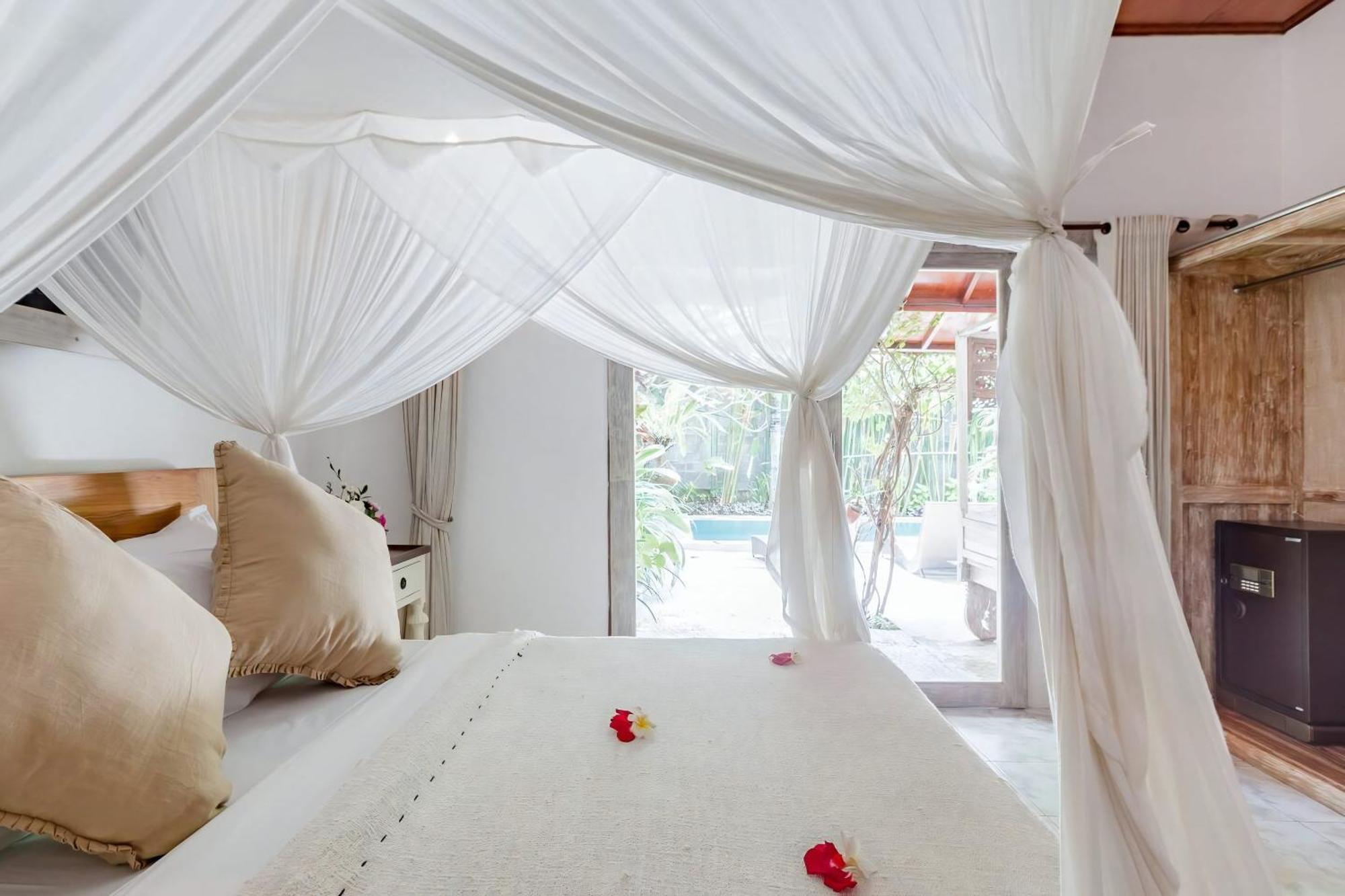 Ocean Luxury Villas Seminyak Esterno foto